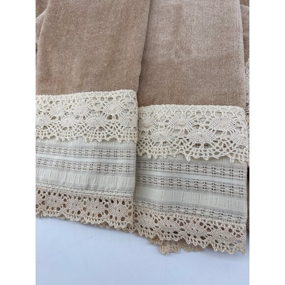 Avanti By Springsmaid Towel Set With Lace Trim - Picture 2 of 6